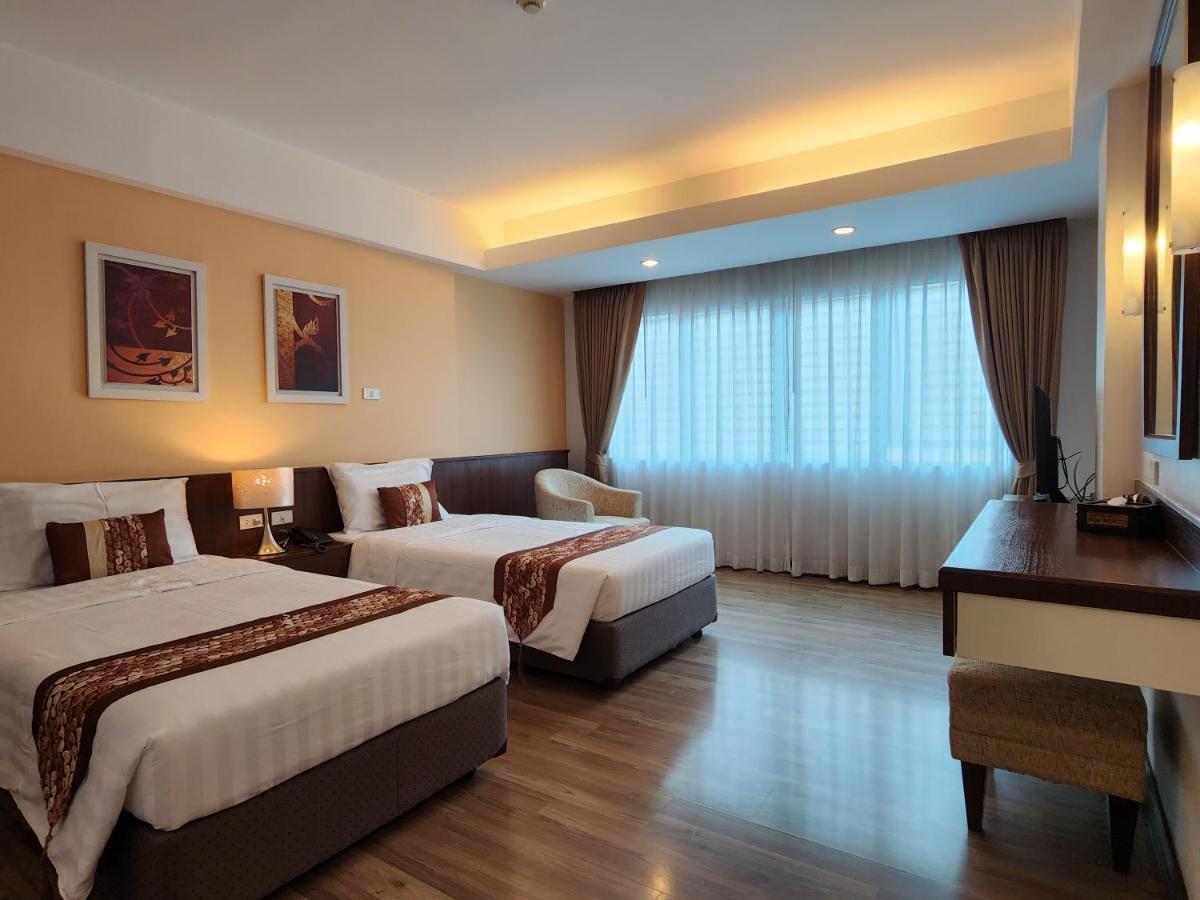 Avion Hotel Bangkok Exteriör bild